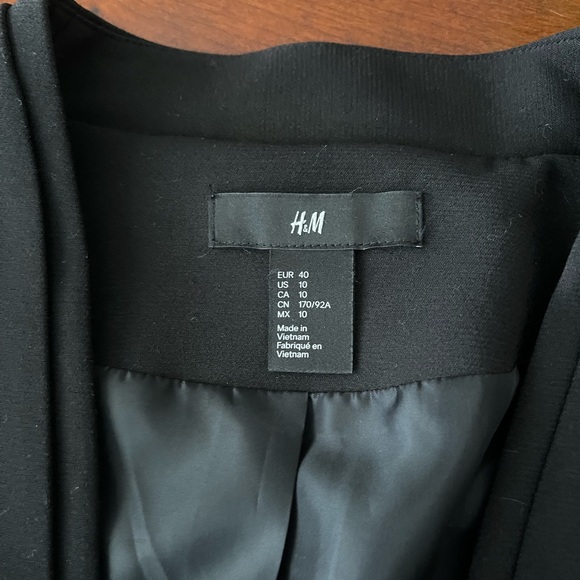 H&M Blazer - Picture 6 of 7